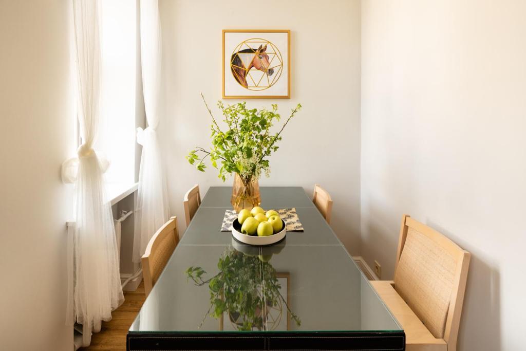 Cozy 2 Bedroom Apartment In Riga Centre Exterior photo